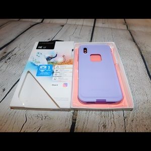 iPhone X life proof case